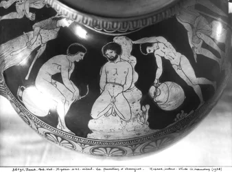 Red-Figure Hydria Depicting the Punishment of Amycus, 700-480 BC